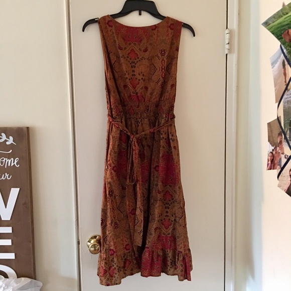 Sleeveless prairie type dress - Picture 4 of 5